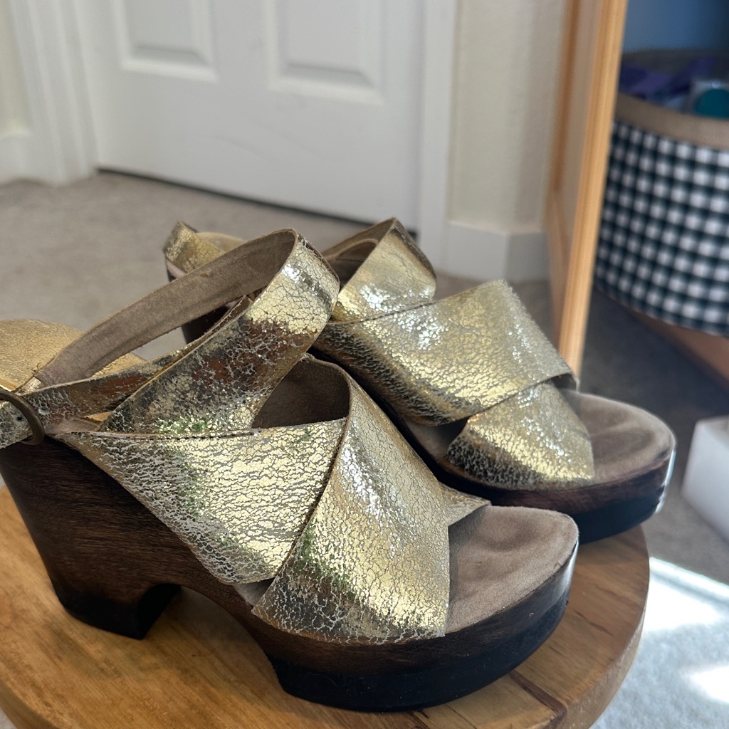 Calleen Cordero Gold Platform Sandals Sz 6